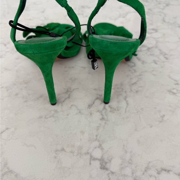 Zara Green Floral Embellished Heels - Picture 3 of 6